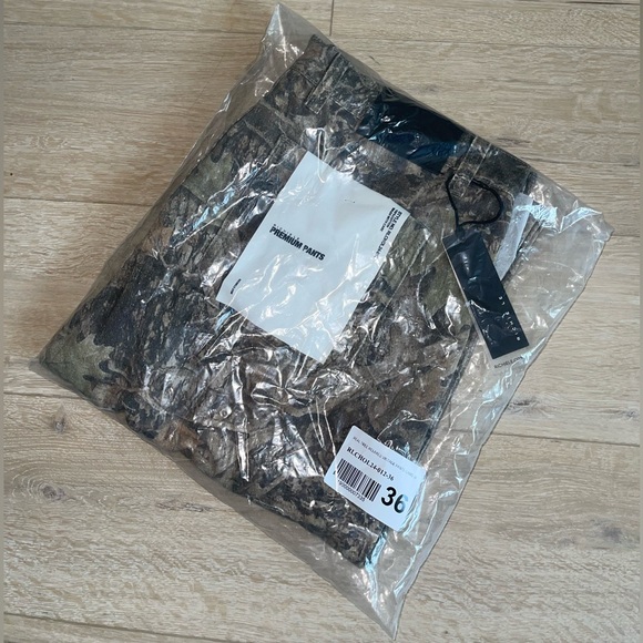 Richie Le | Real Tree Relaxed Vintage Pants - Picture 5 of 5